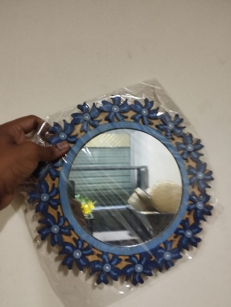 কাঠের কালারফুল আয়না (chw-091)
